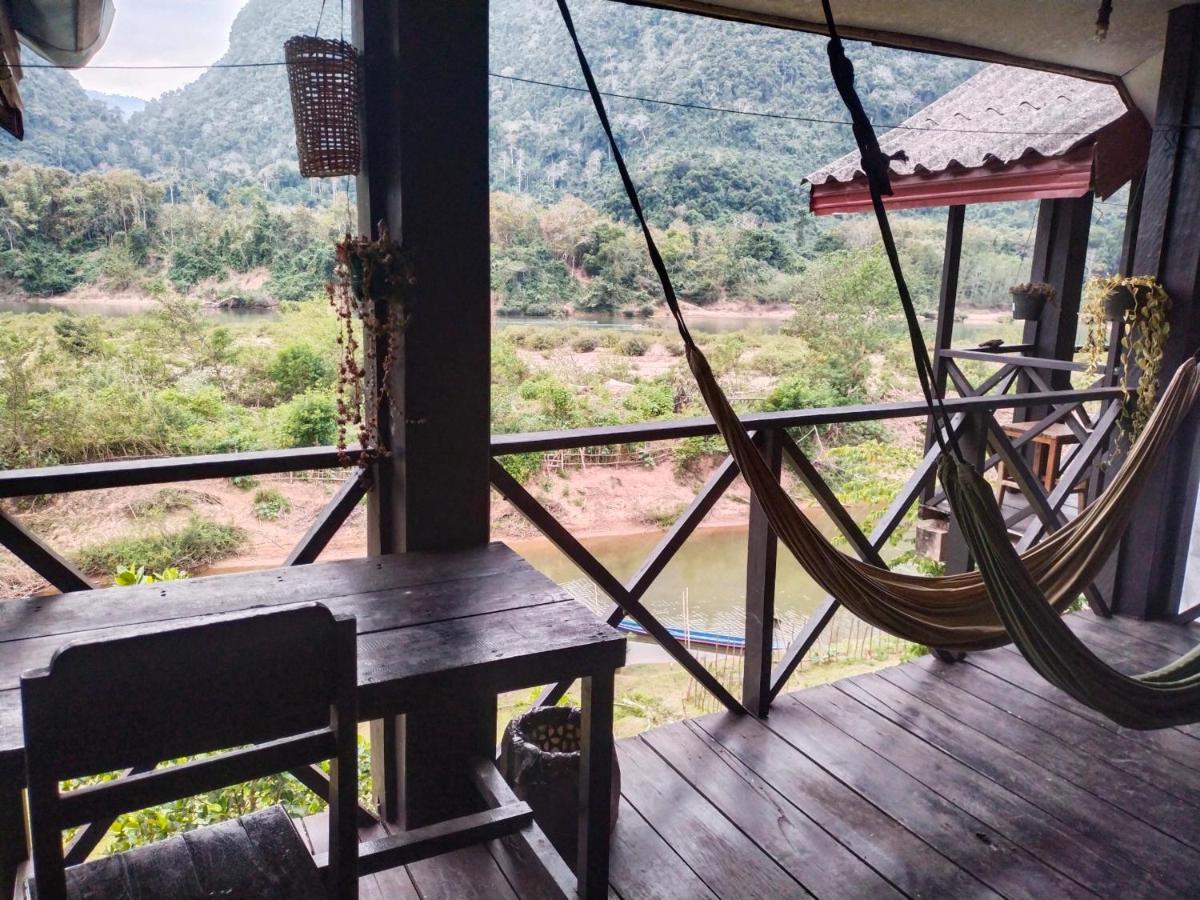 Pdv Guesthouse Muang Ngoi Екстер'єр фото