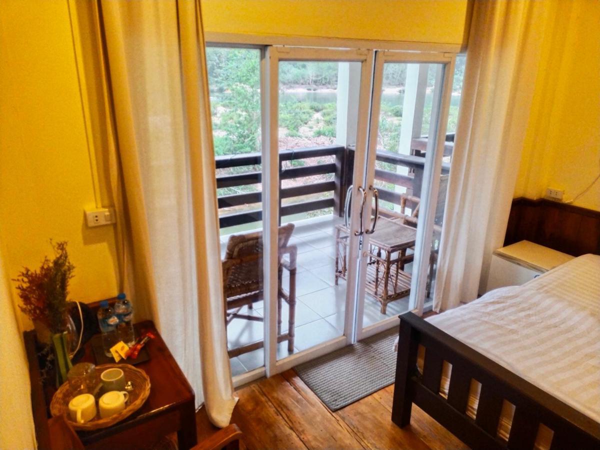 Pdv Guesthouse Muang Ngoi Екстер'єр фото