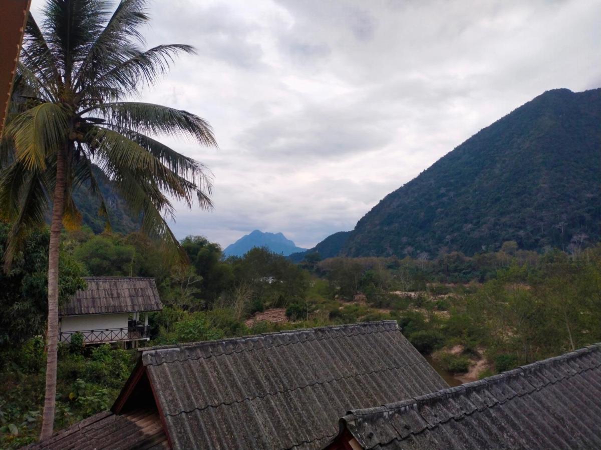 Pdv Guesthouse Muang Ngoi Екстер'єр фото