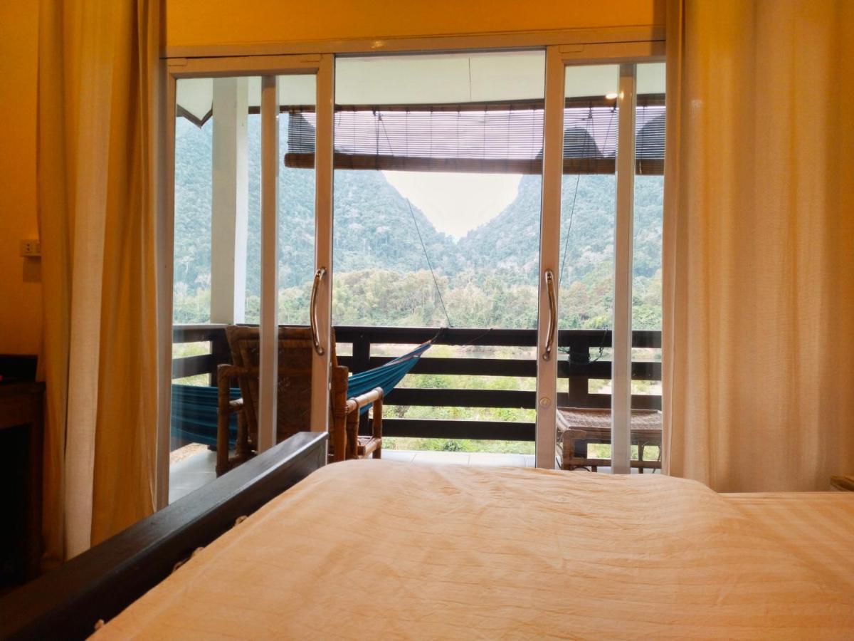 Pdv Guesthouse Muang Ngoi Екстер'єр фото