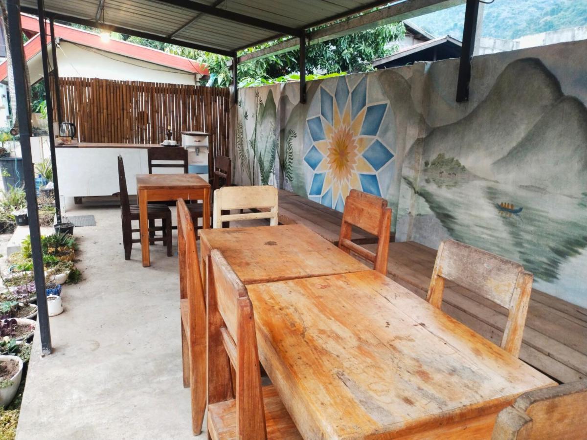Pdv Guesthouse Muang Ngoi Екстер'єр фото